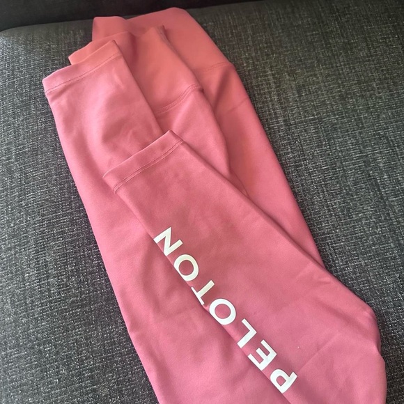 Full length pink peloton leggings - Picture 3 of 7